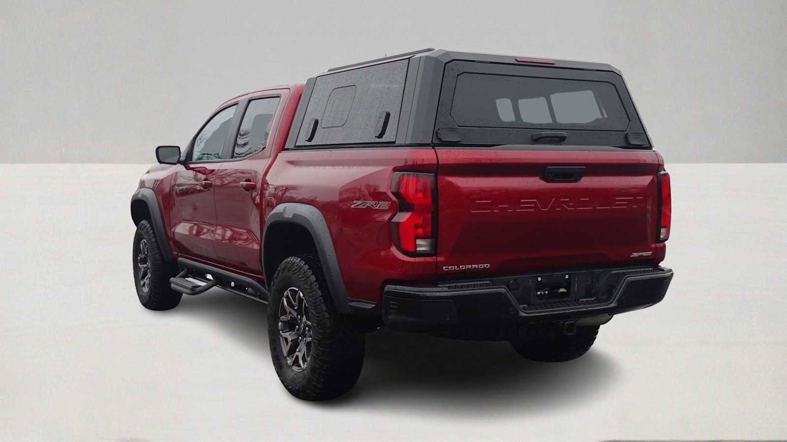 Used 2024 Chevrolet Colorado ZR2 w/ Technology Package AWD/4WD image 7