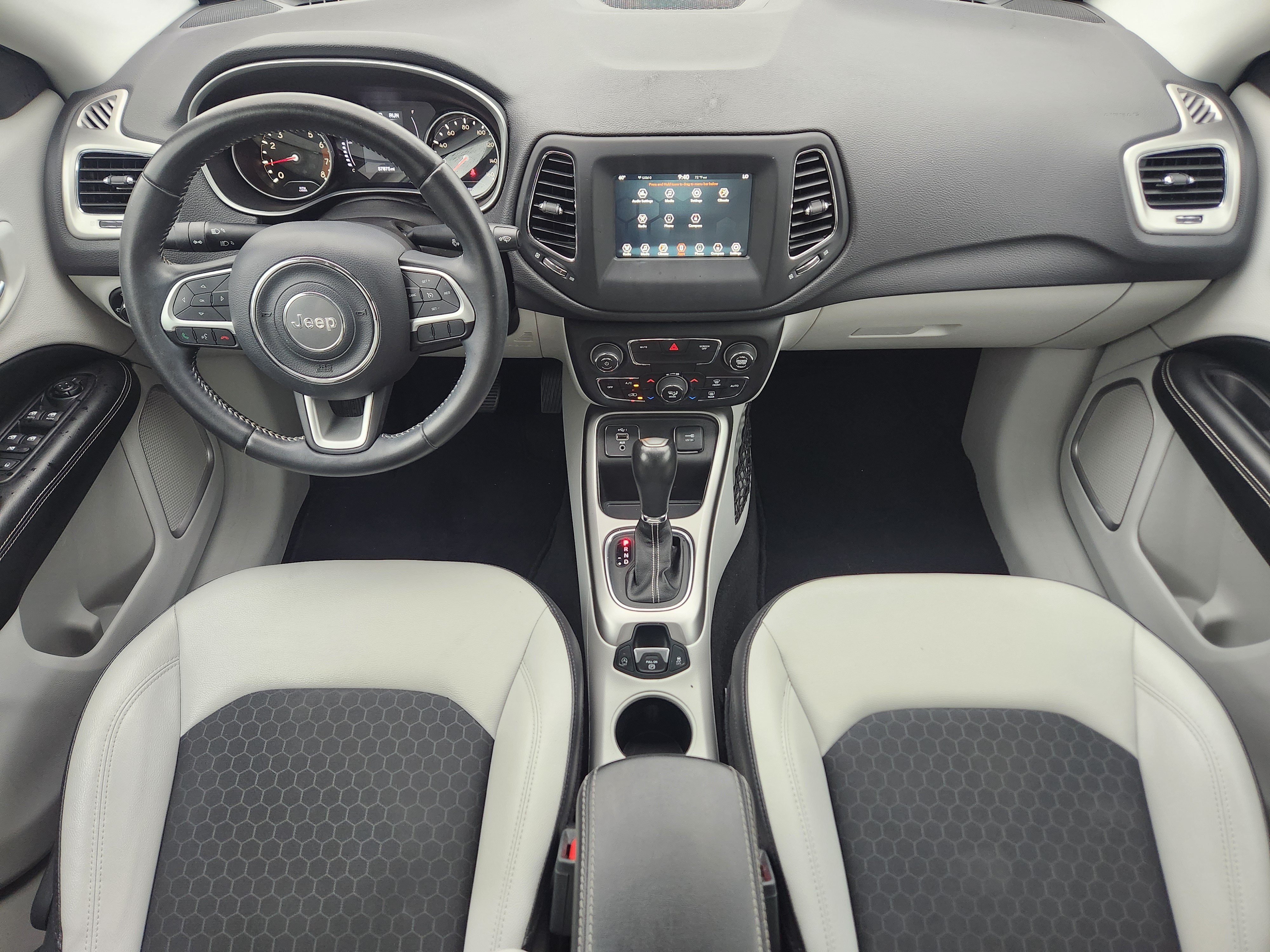Used 2019 Jeep Compass Latitude FWD image 20