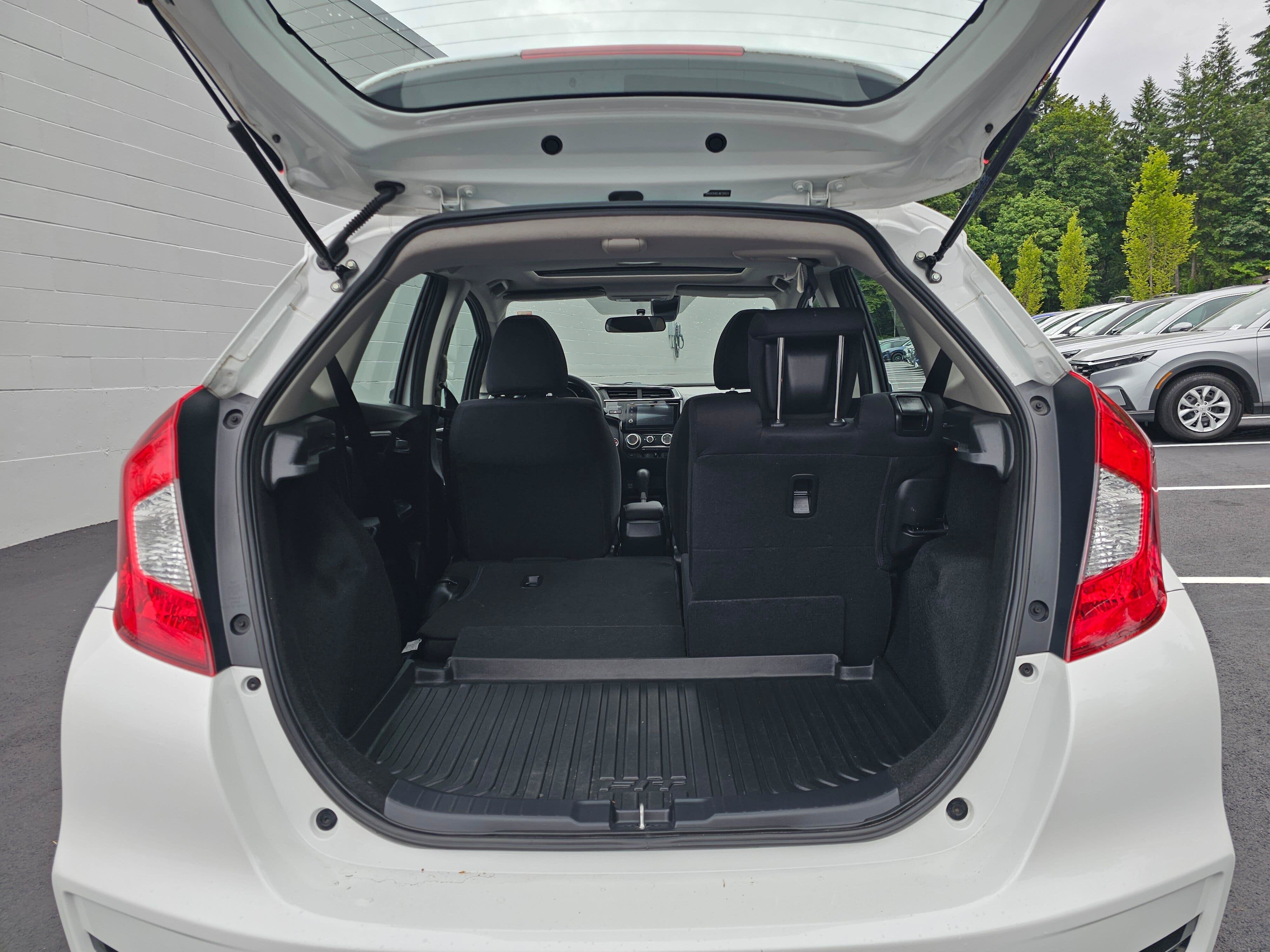 Used 2018 Honda Fit EX image 16