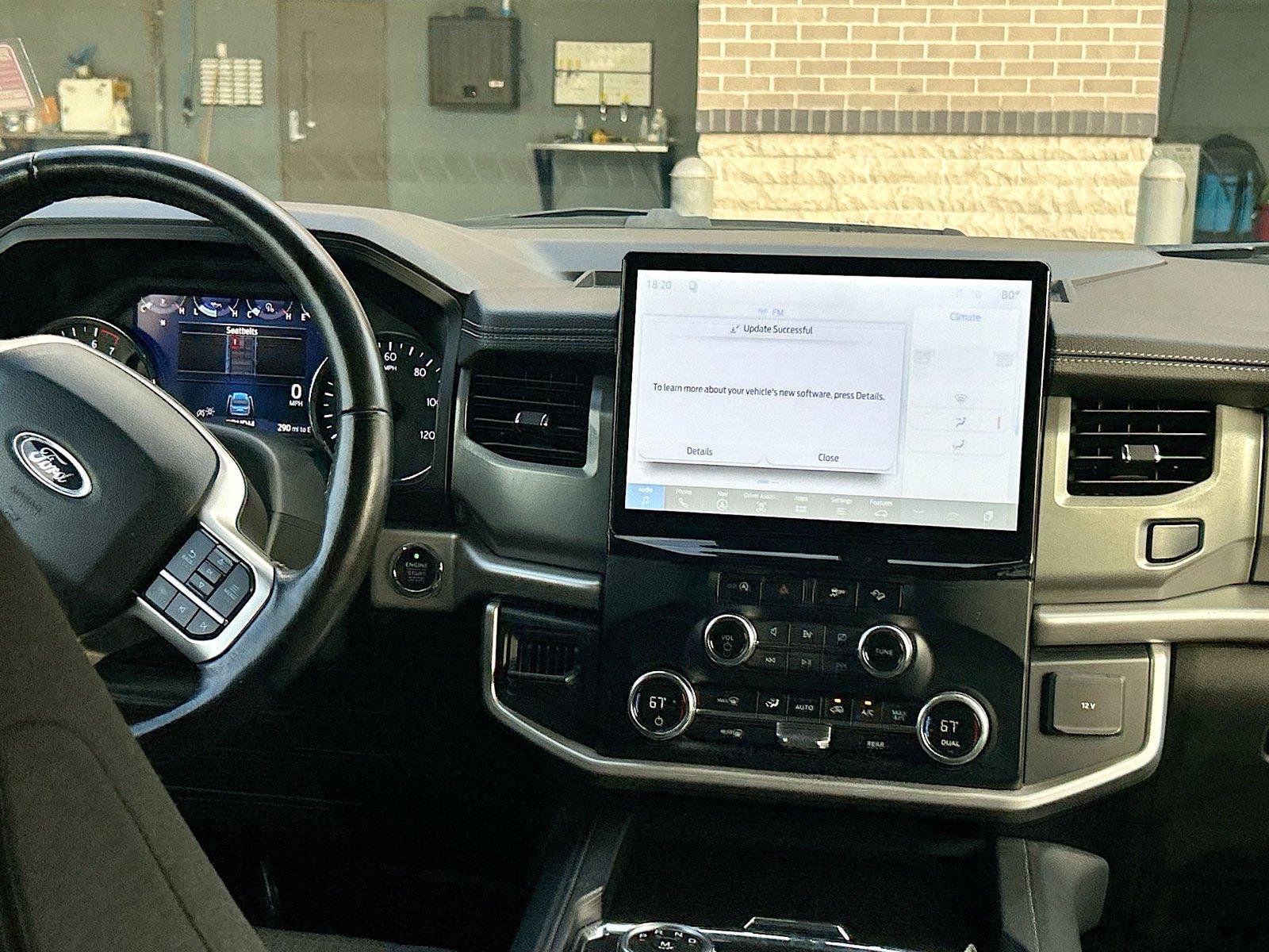 Used 2024 Ford Expedition Max XLT AWD/4WD image 19