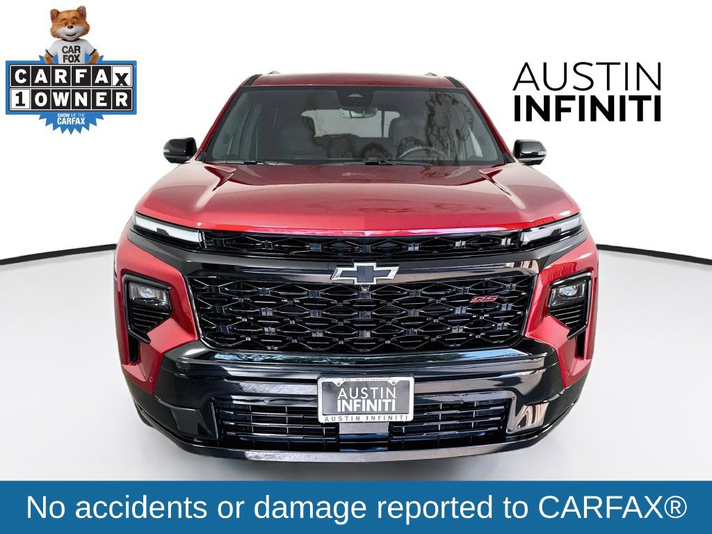 Used 2026 Chevrolet Traverse RS w/ LPO, Floor Liner Package FWD image 2