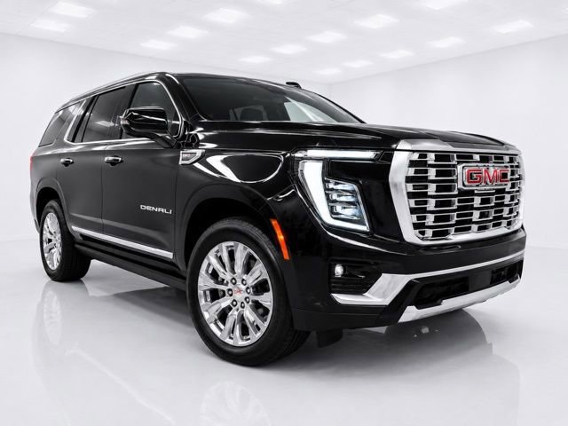 Used 2026 GMC Yukon Denali w/ Sun & Power Step Package AWD/4WD image 3