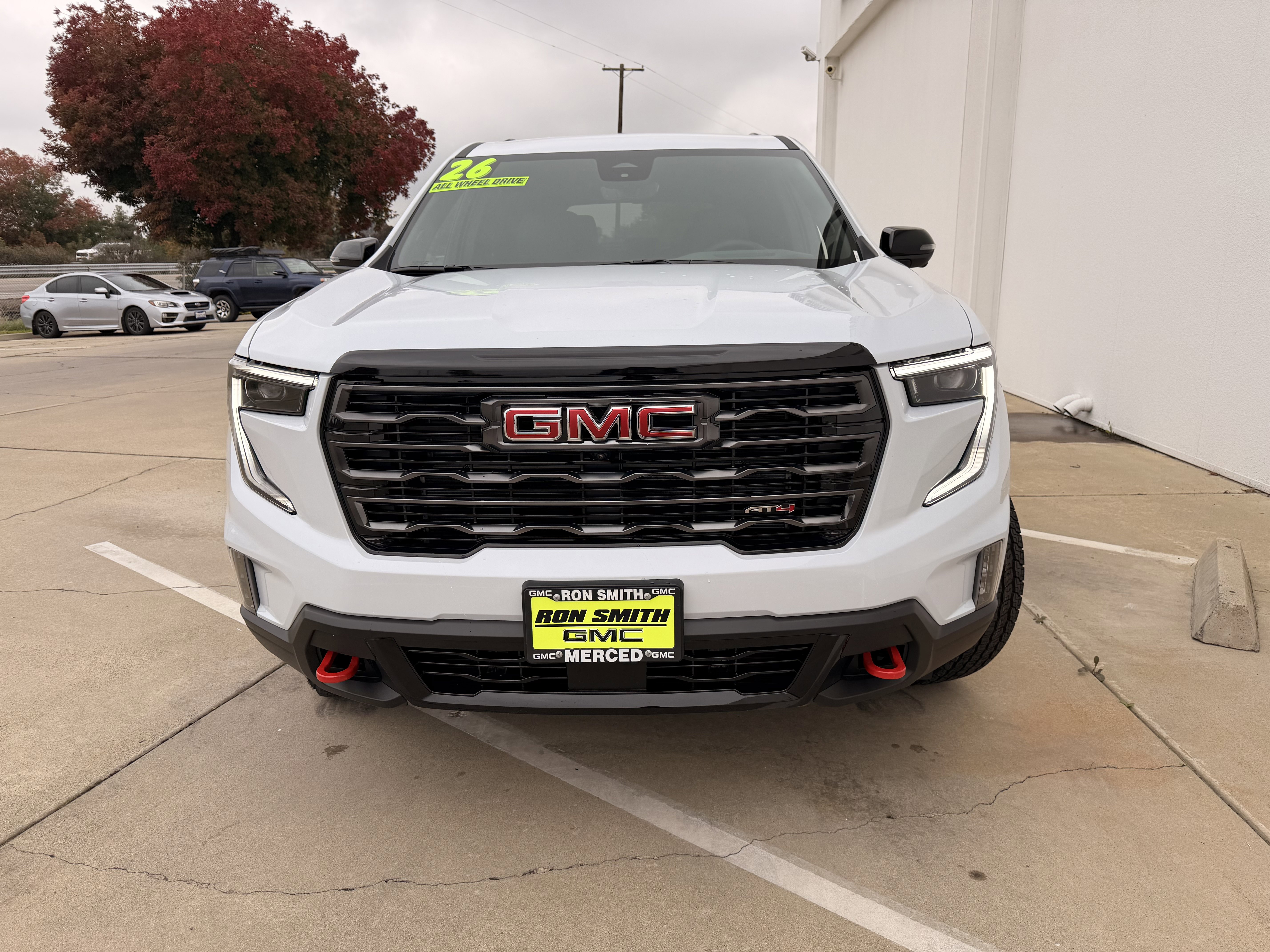 New 2026 GMC Acadia AT4 w/ Luxury Package image 4