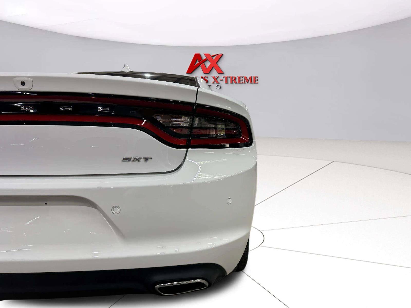 Used 2017 Dodge Charger SXT w/ AWD Plus Group image 15