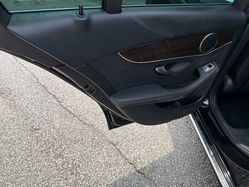 Used 2021 Mercedes-Benz C 300 Sedan image 21
