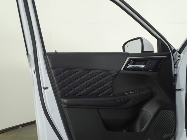 Used 2022 Mitsubishi Outlander SEL image 15