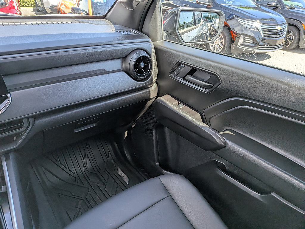 Certified 2025 Chevrolet Colorado Trail Boss AWD/4WD image 16