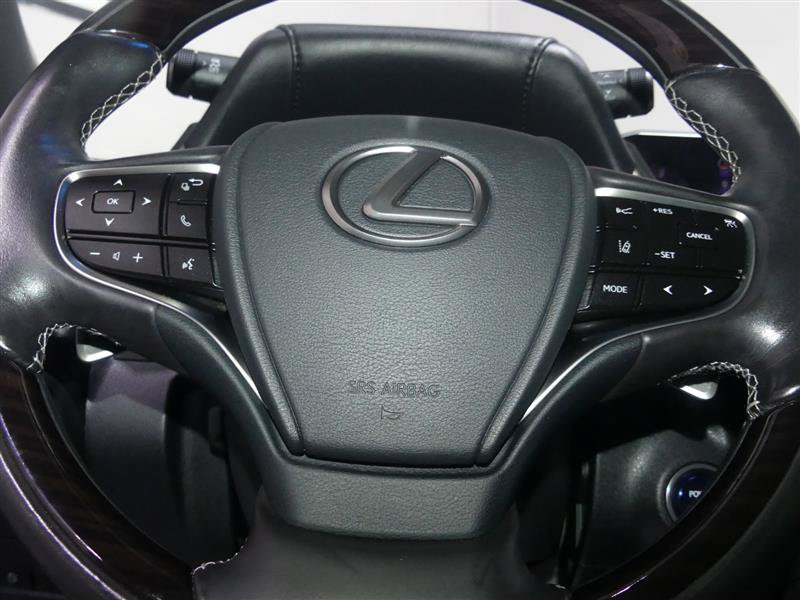 Used 2019 Lexus ES 300h w/ Accessory Package FWD image 31
