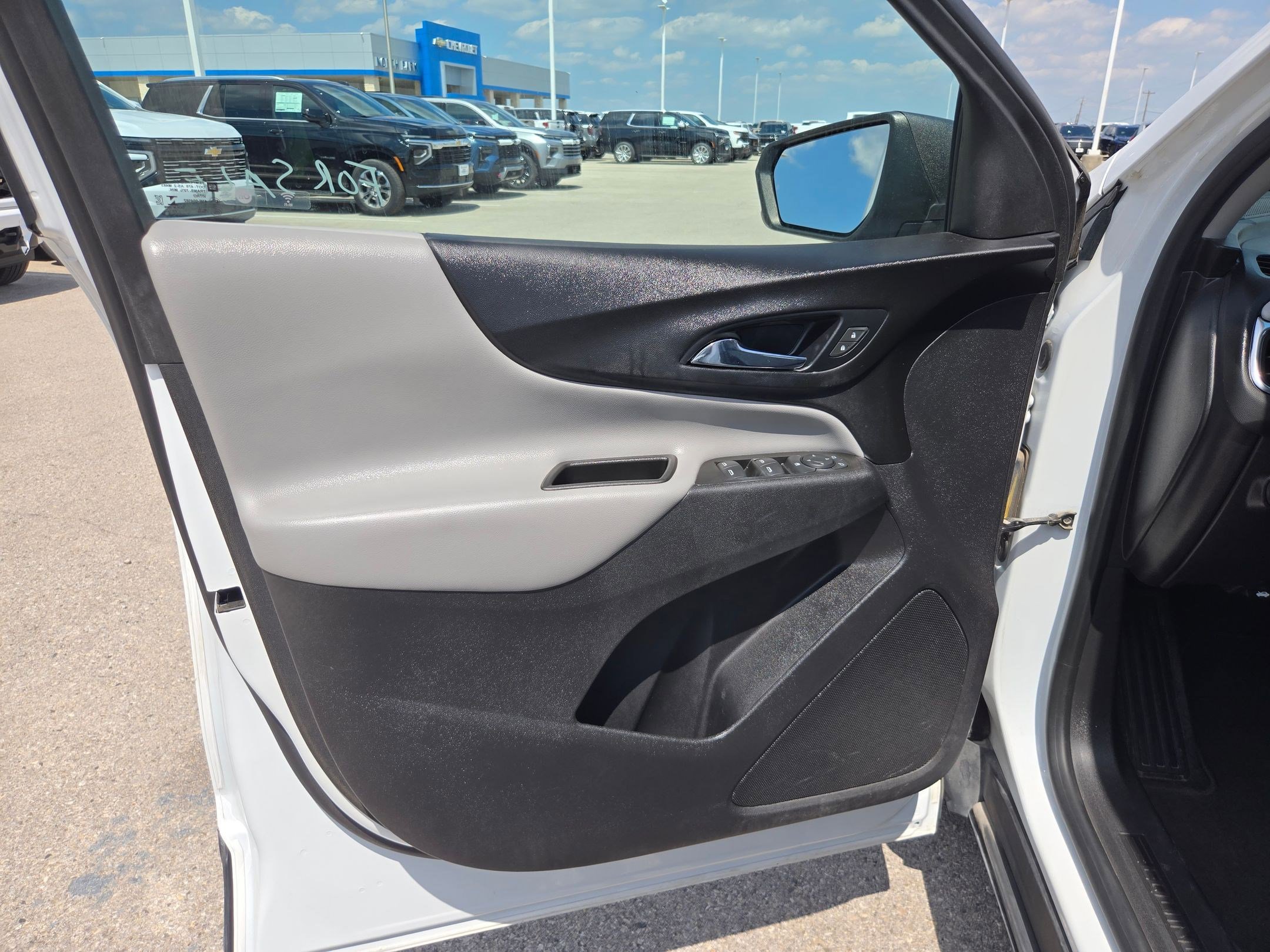 Certified 2021 Chevrolet Equinox LS FWD image 12