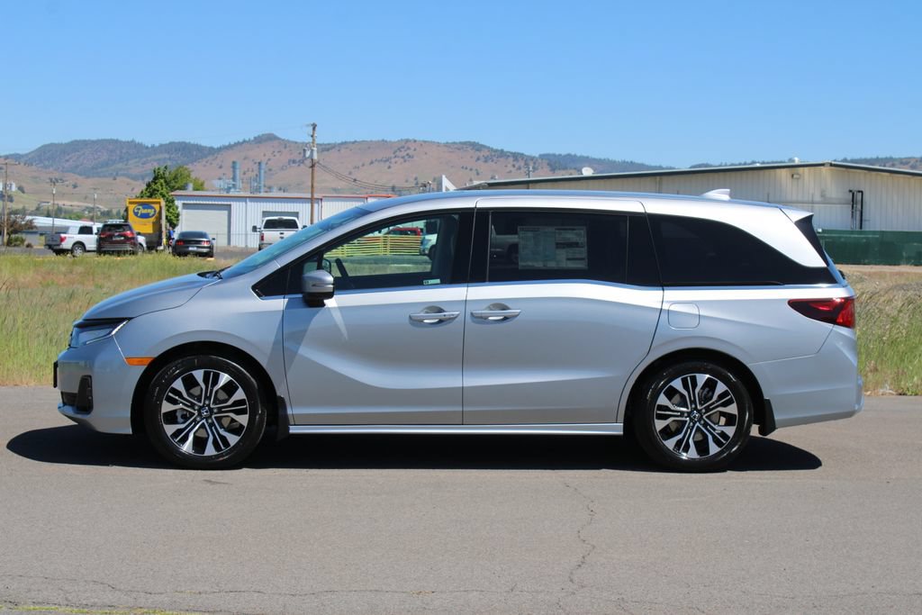 New 2026 Honda Odyssey Elite image 3