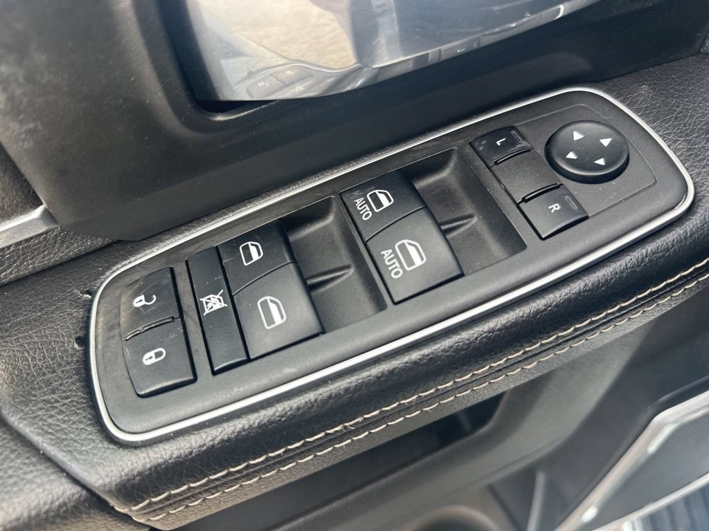 Used 2022 RAM 2500 Laramie AWD/4WD image 17