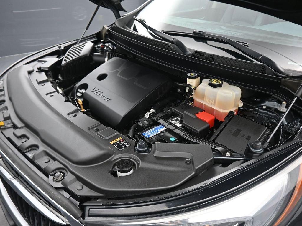 Used 2018 Buick Enclave Essence AWD/4WD image 60