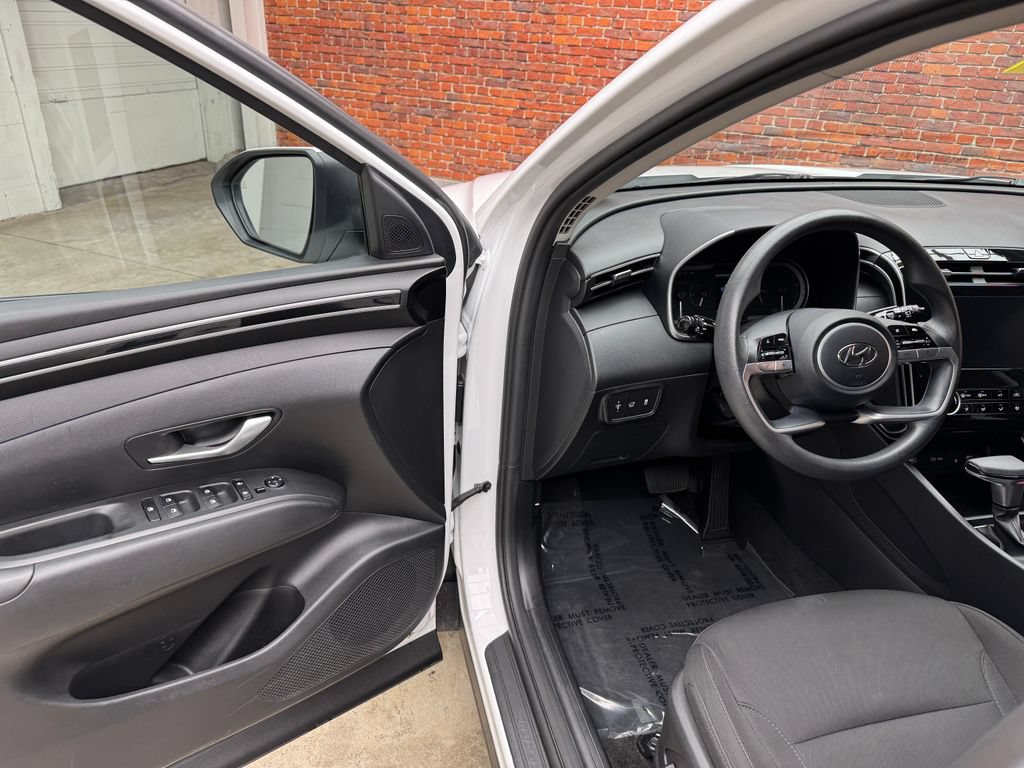 Used 2023 Hyundai Tucson SEL FWD image 8