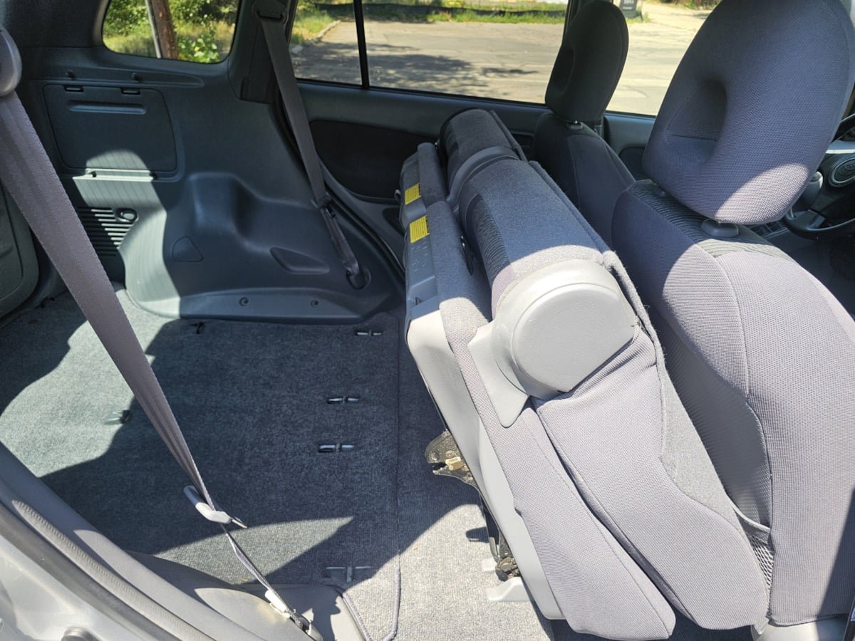 Used 2001 Toyota RAV4 2WD image 33