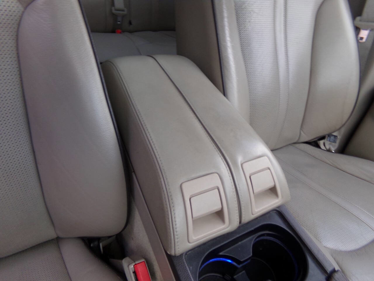 Used 2012 Lincoln MKX FWD image 36