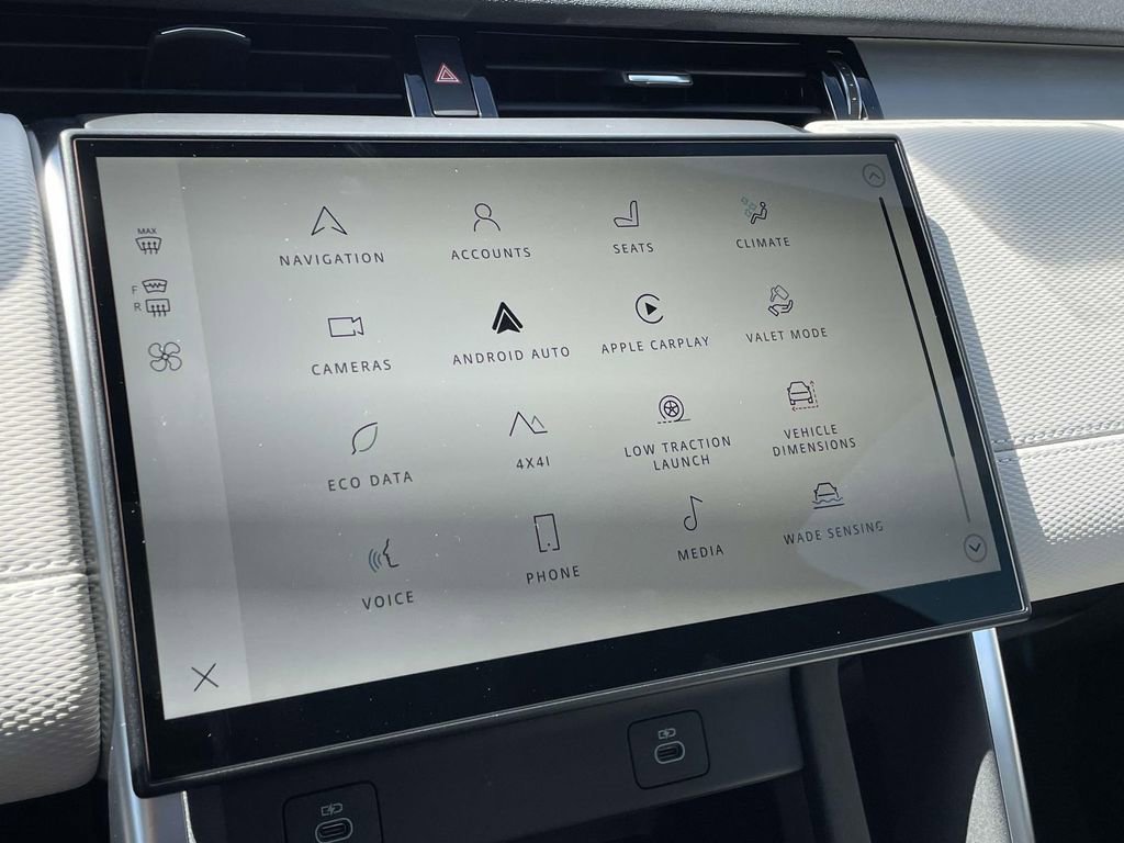 New 2026 Land Rover Discovery Sport Landmark image 26