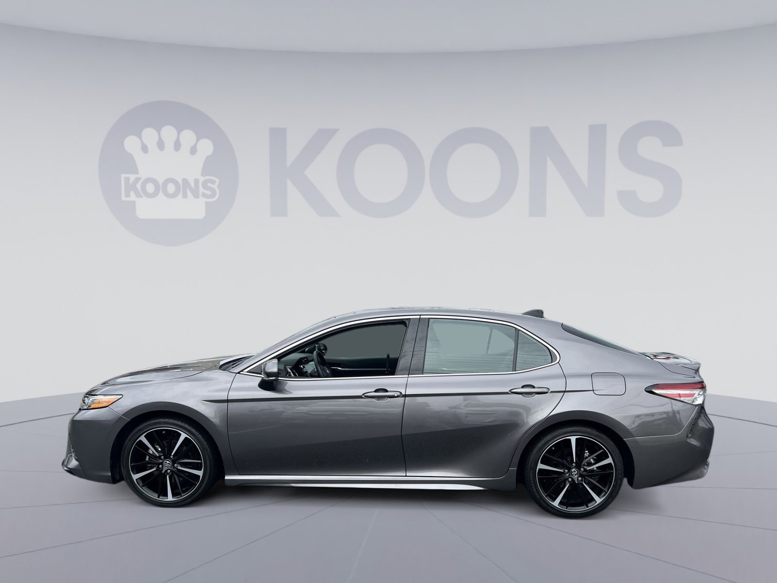 Used 2019 Toyota Camry XSE w/ Driver Assist Package image 2