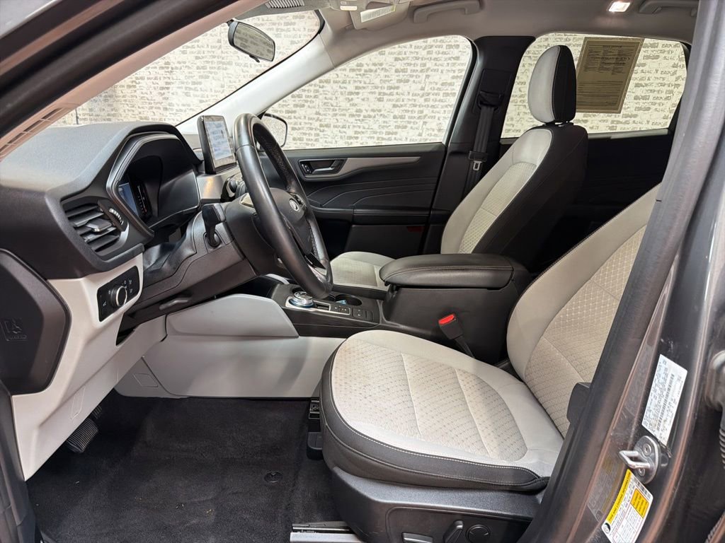 Used 2023 Ford Escape Active AWD/4WD image 22