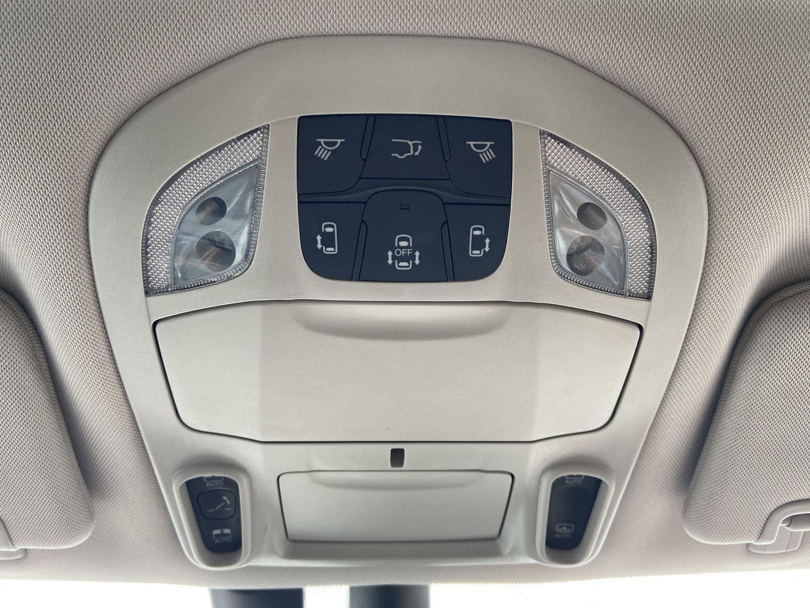 Used 2019 Chrysler Pacifica Limited w/ Advanced Safetytec Group image 80