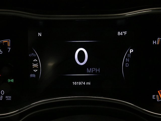 Used 2019 Jeep Grand Cherokee Limited image 16