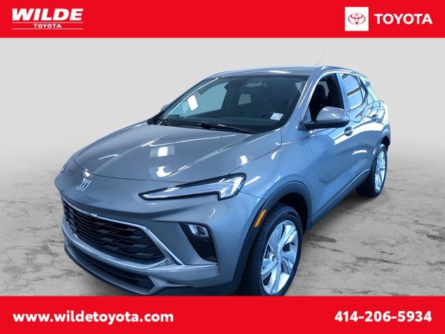 Used 2025 Buick Encore GX Preferred AWD/4WD image 1