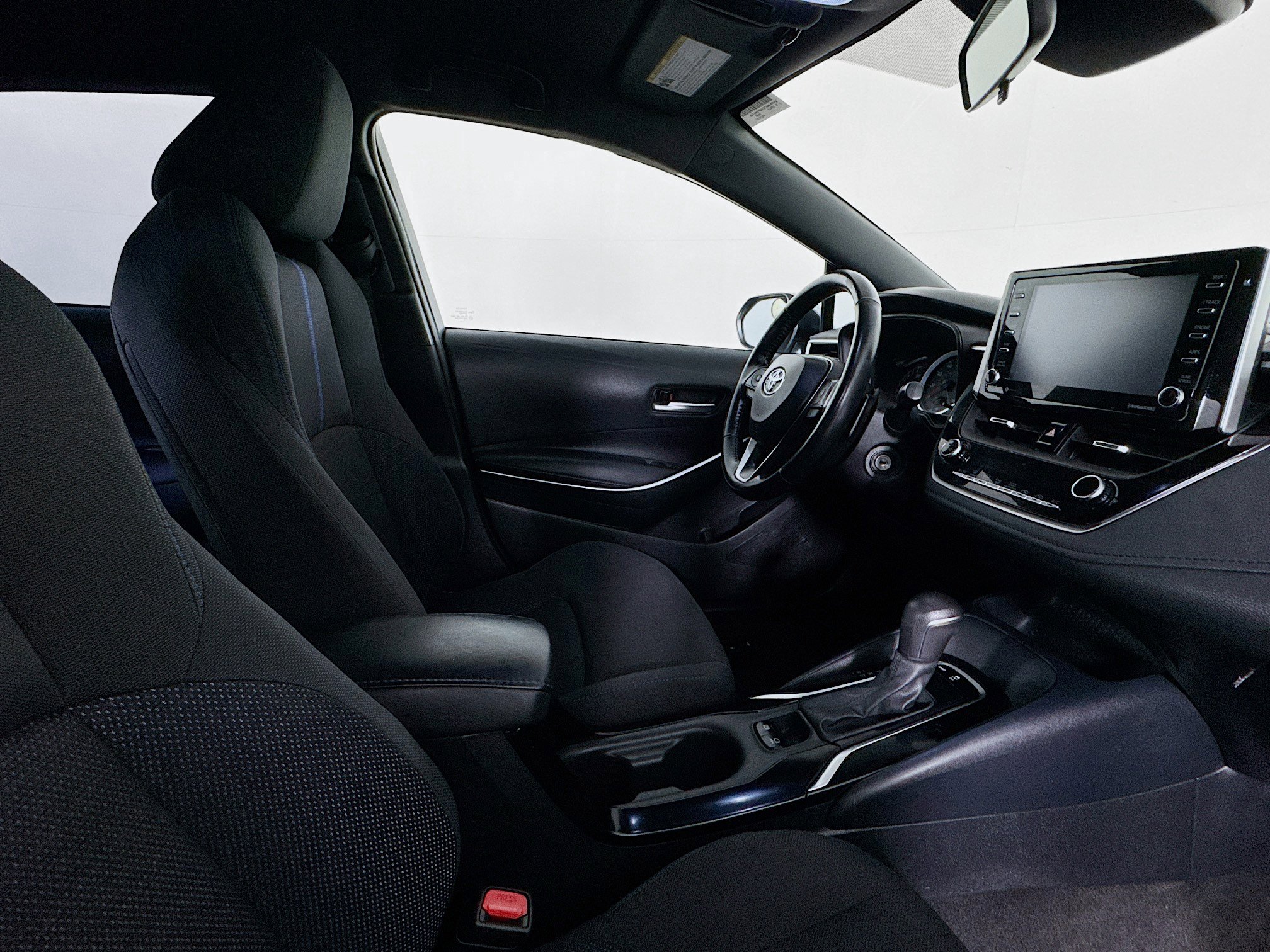 Used 2021 Toyota Corolla SE image 27