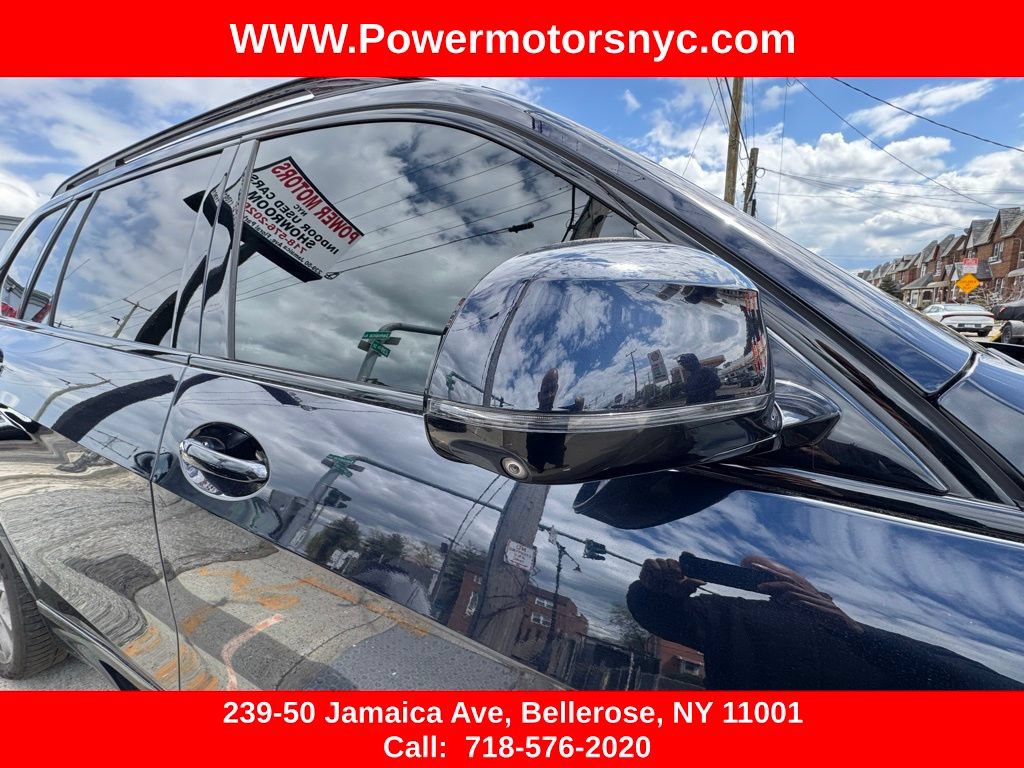 Used 2020 BMW X7 M50i AWD/4WD image 6