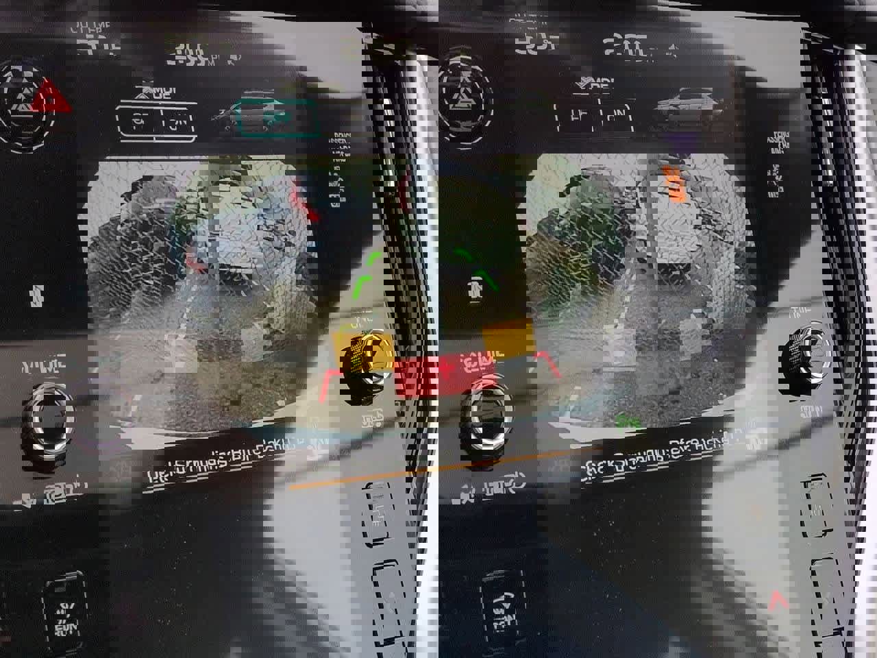 Used 2023 Subaru Outback Limited image 31