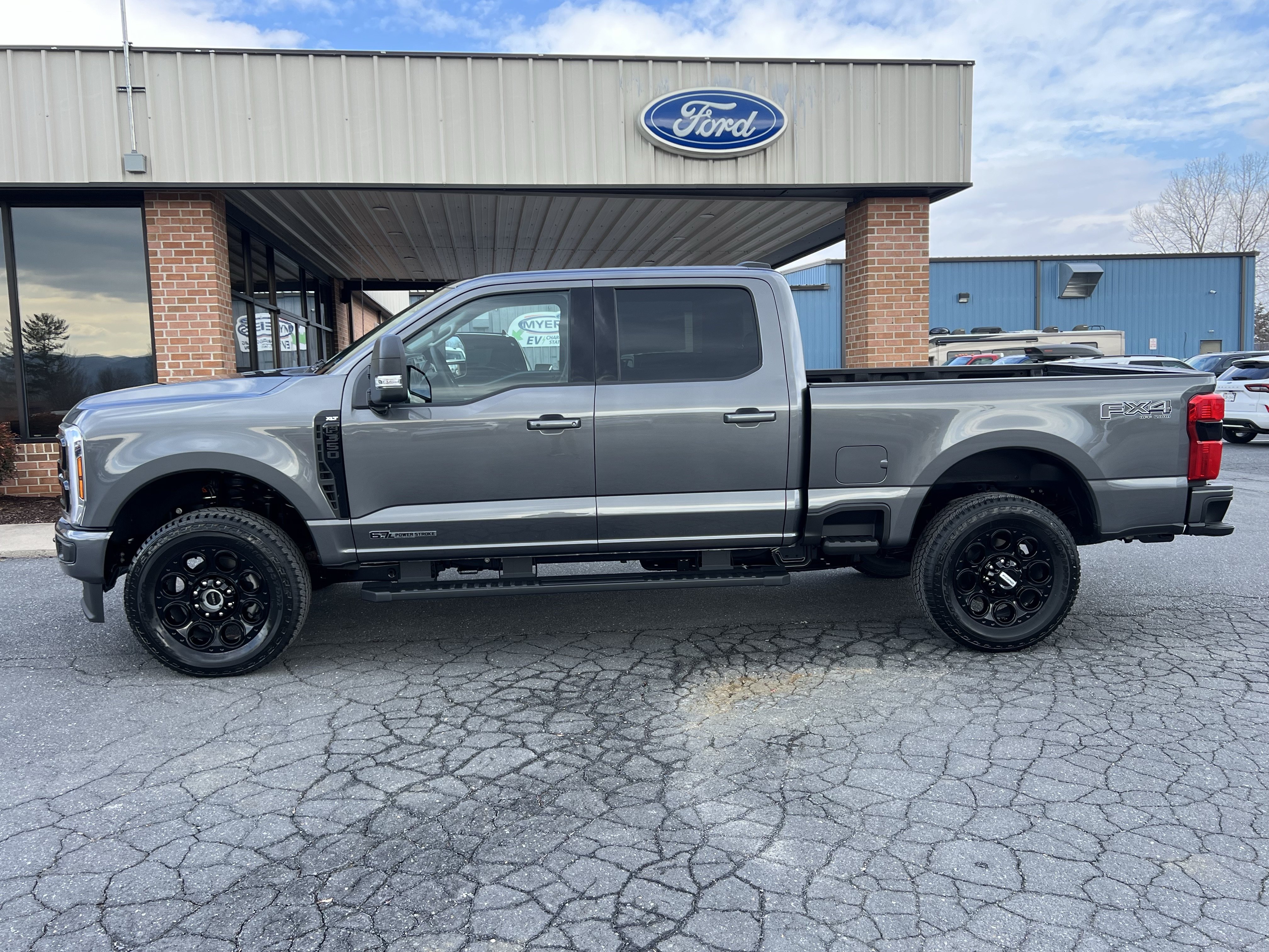 New 2026 Ford F350 XLT w/ XLT Premium Package