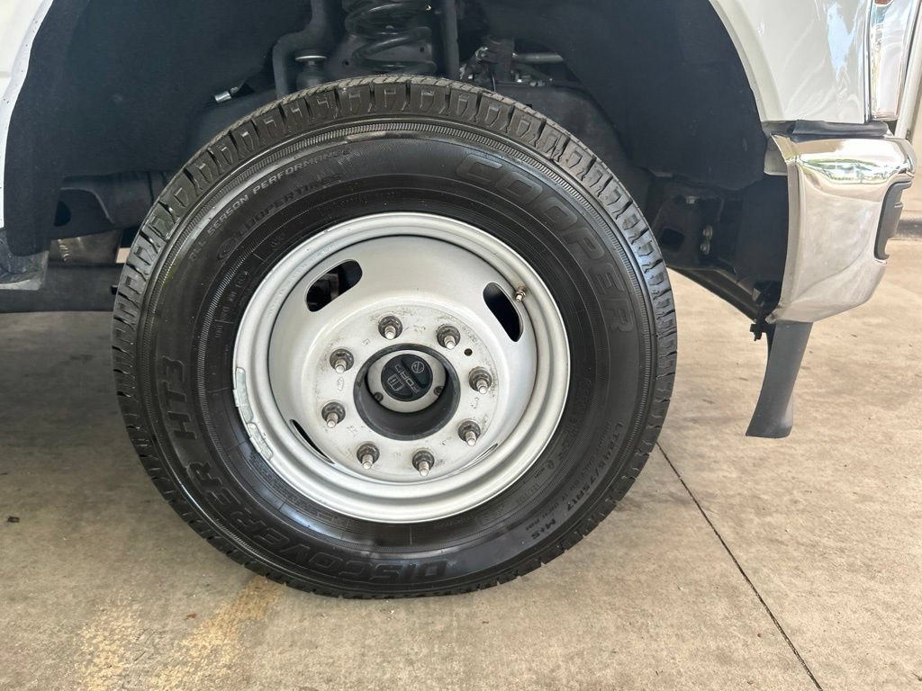 Used 2024 Ford F350 XLT AWD/4WD image 25