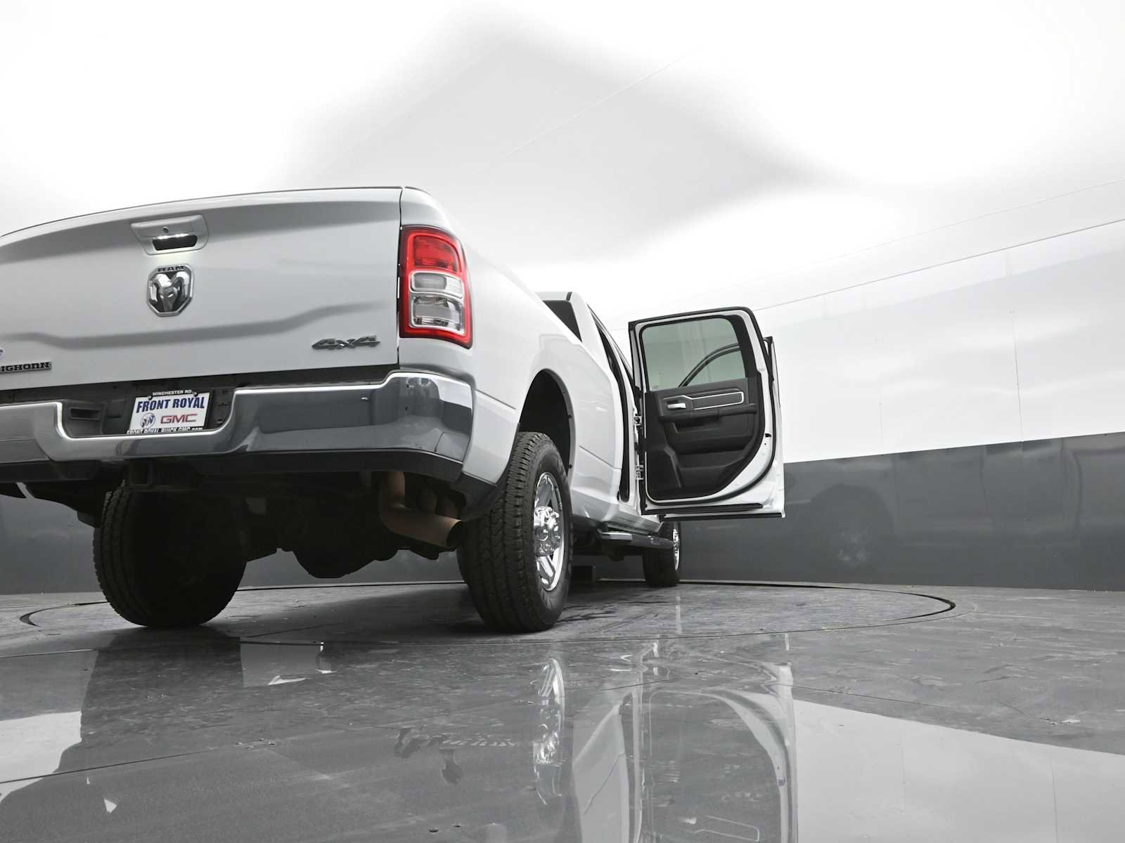 Used 2022 RAM 3500 Big Horn image 45