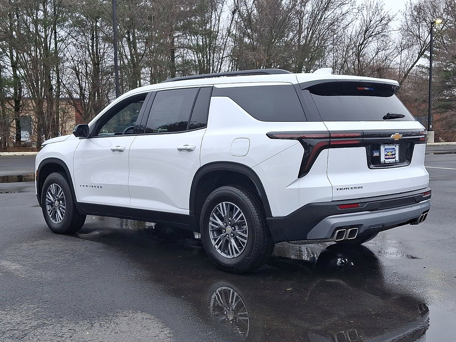 New 2026 Chevrolet Traverse LT w/ Driver Confidence Package FWD image 11