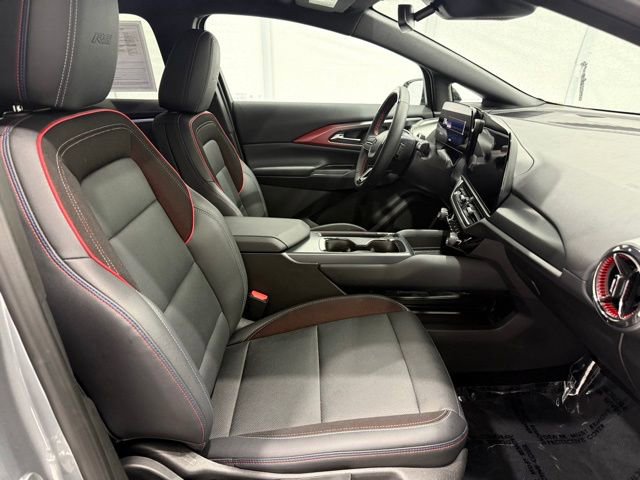 Used 2024 Chevrolet Equinox EV RS image 19