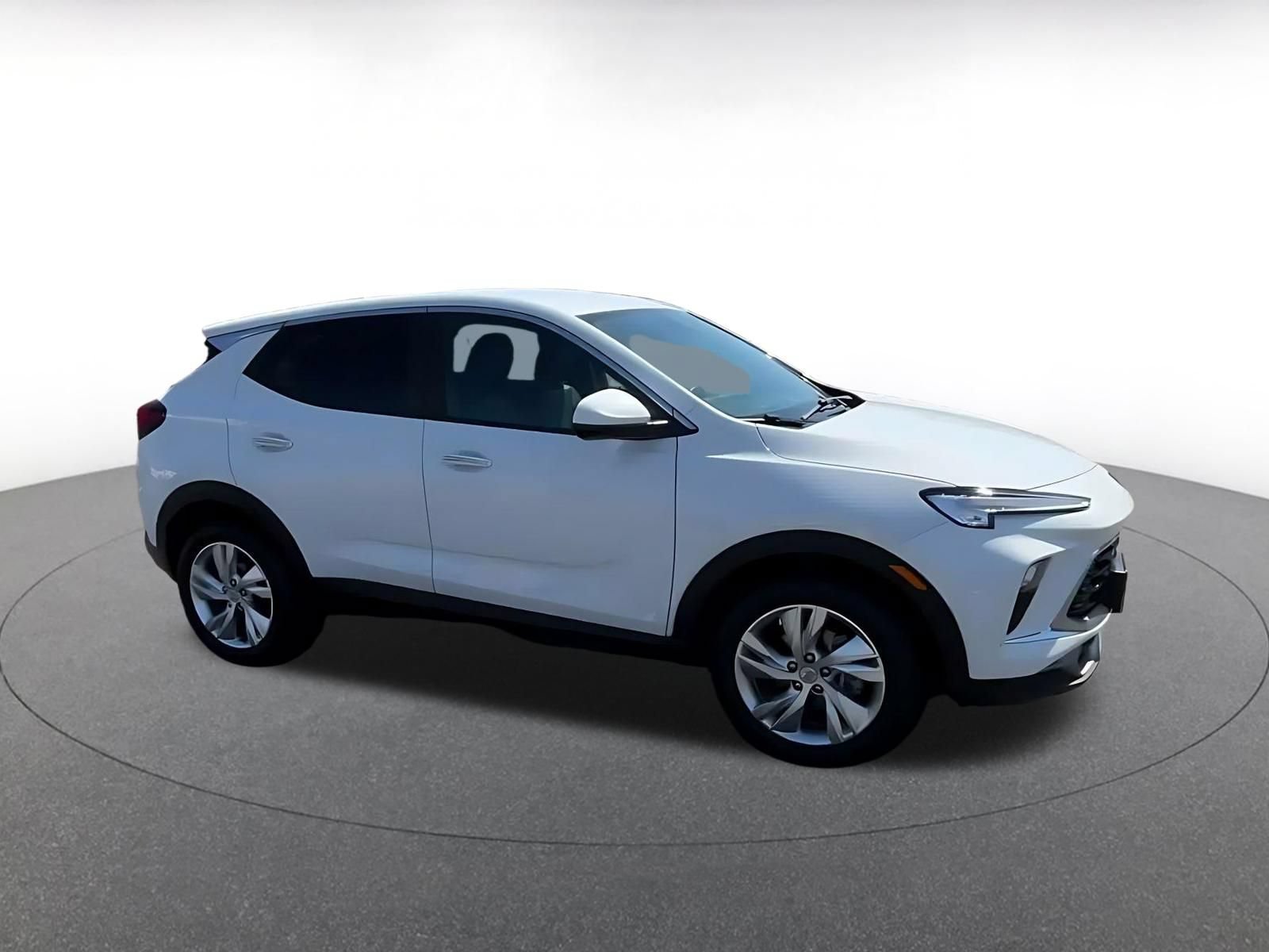 Used 2025 Buick Encore GX Preferred FWD image 2