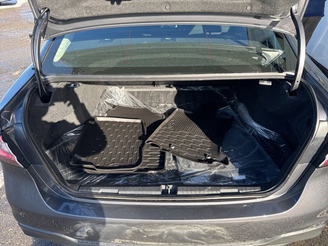 Used 2025 Subaru Legacy Premium image 29