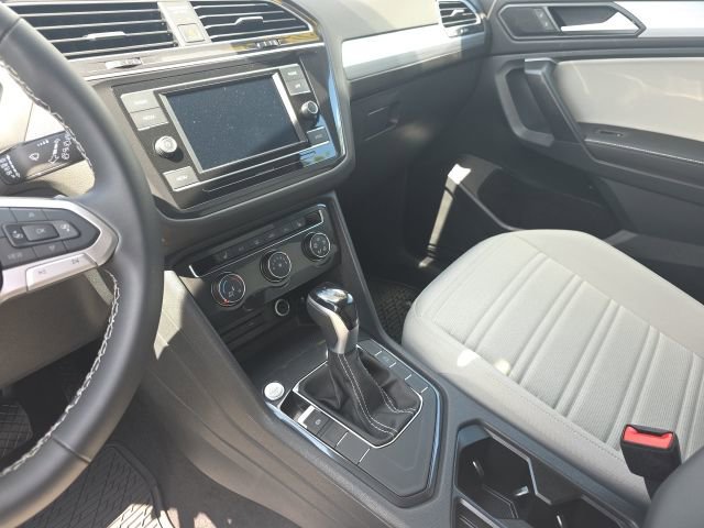 Used 2024 Volkswagen Tiguan S FWD image 18