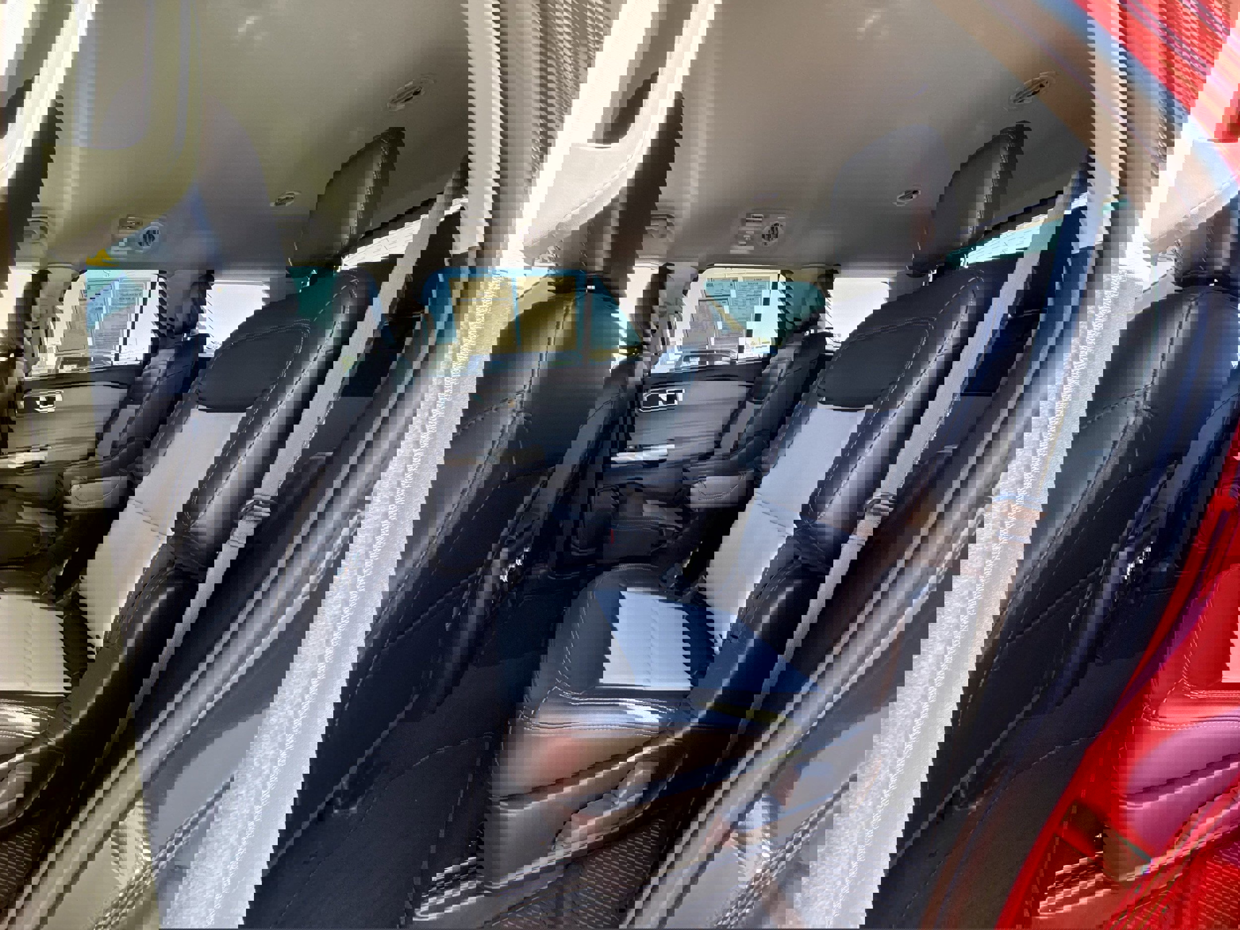 Used 2024 Ford Explorer XLT w/ Equipment Group 202A image 21