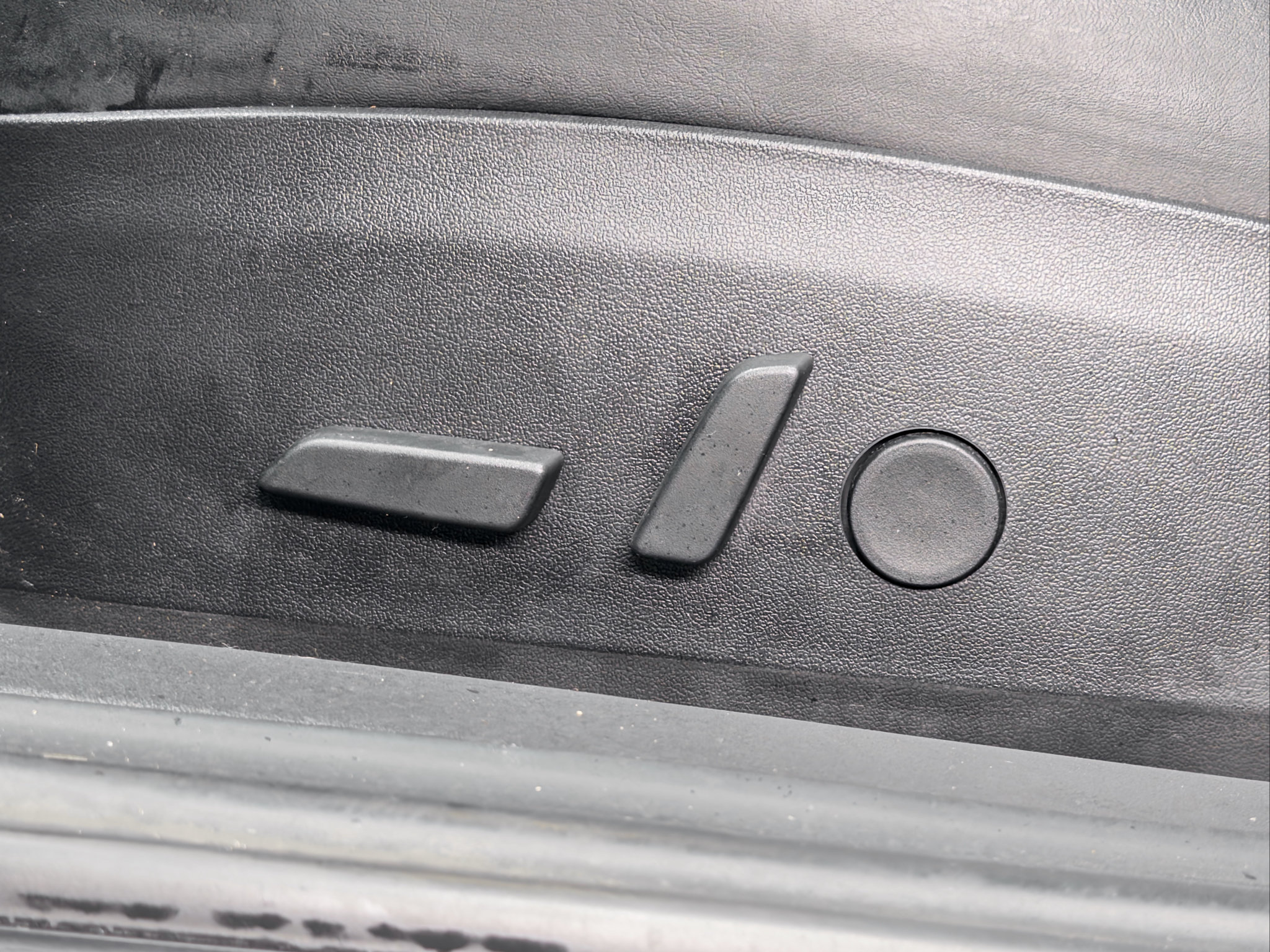 Used 2018 Tesla Model 3 Long Range RWD image 7