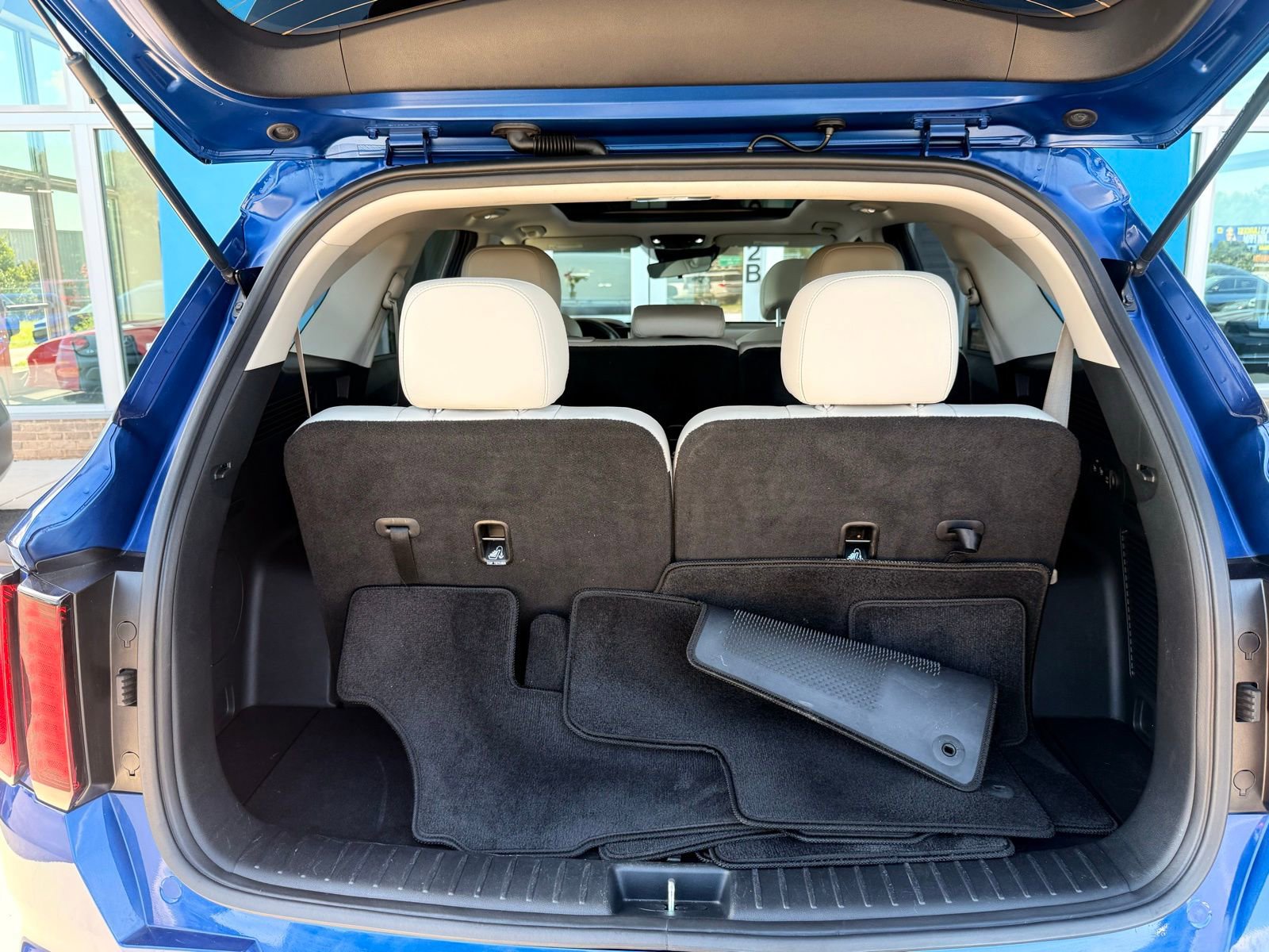 Used 2023 Kia Sorento S w/ Panoramic Sunroof Package image 36