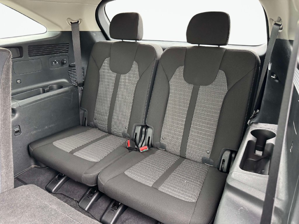 Certified 2023 Kia Sorento LX AWD/4WD image 13