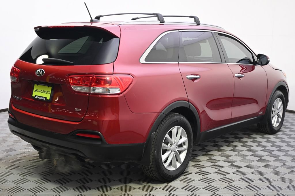 Used 2017 Kia Sorento LX image 7