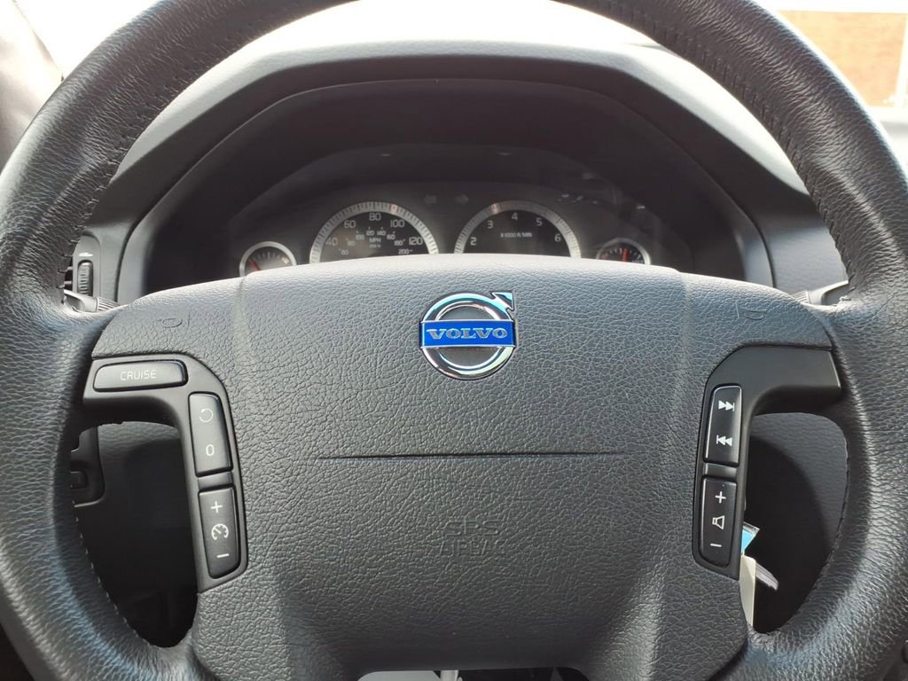Used 2004 Volvo S80 2.9 image 25