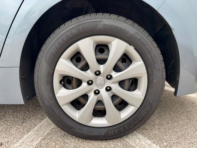 Used 2023 Toyota Corolla LE image 25