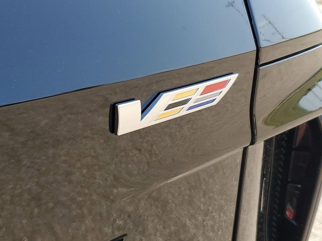 New 2026 Cadillac Lyriq V w/ Exterior Carbon Fiber Package image 32