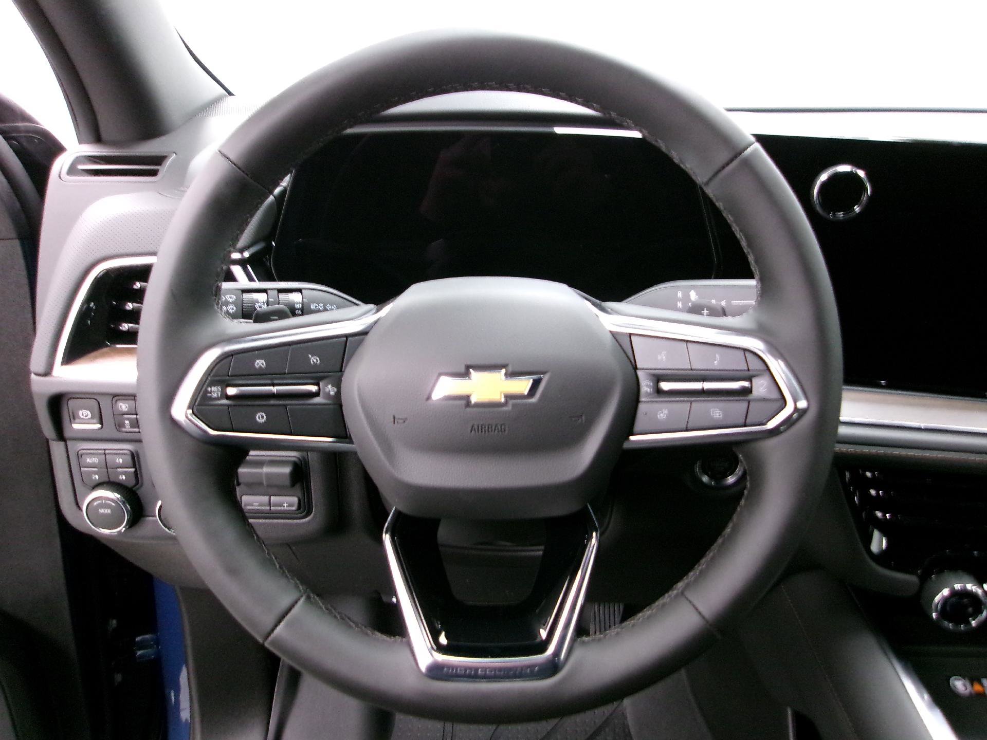 New 2026 Chevrolet Suburban High Country w/ Sun And Tow Package AWD/4WD image 9