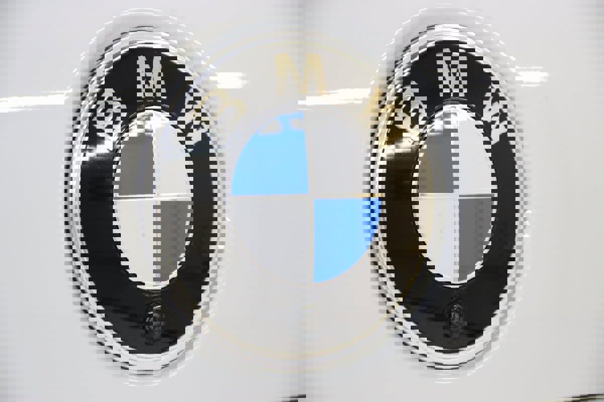 Used 2023 BMW 760i xDrive image 26