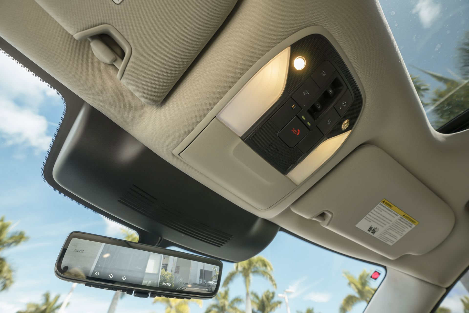 Used 2025 INFINITI QX60 Luxe w/ Vision Package image 18