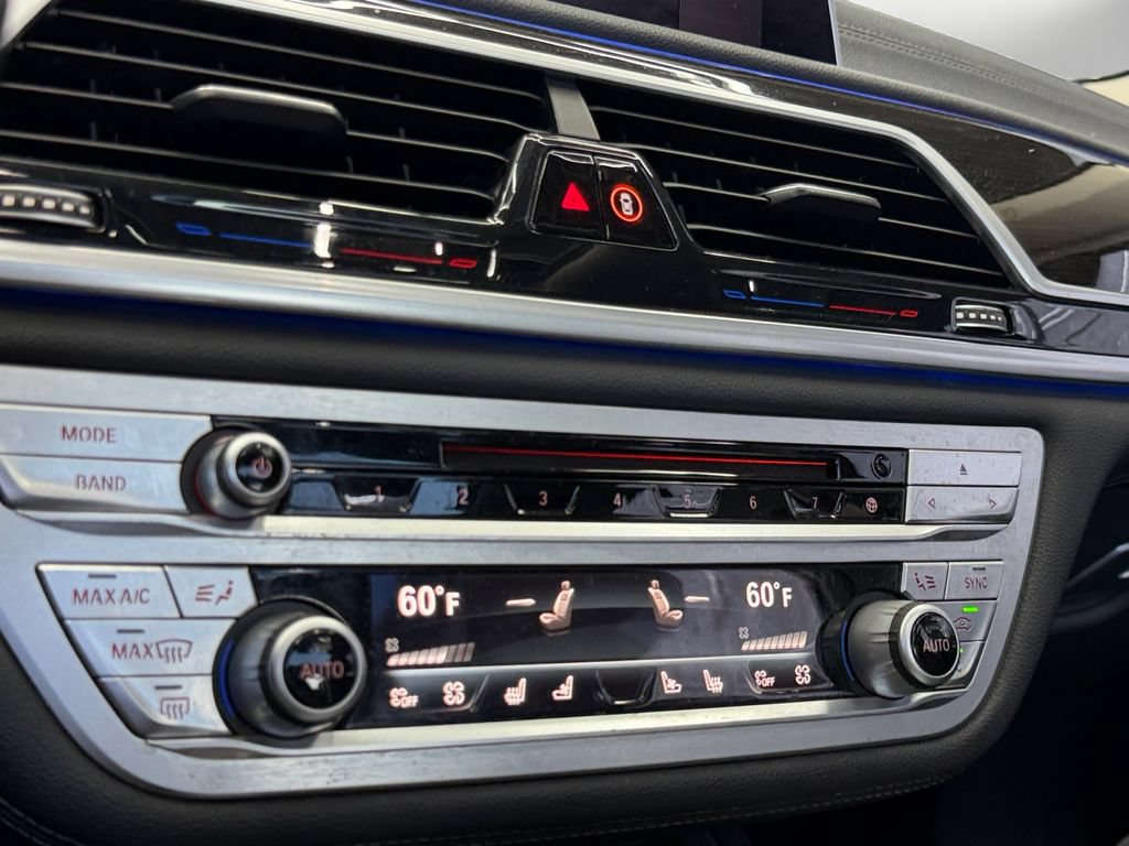 Used 2020 BMW 740i w/ Premium Package RWD image 26