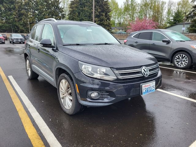 Used 2012 Volkswagen Tiguan SE image 2