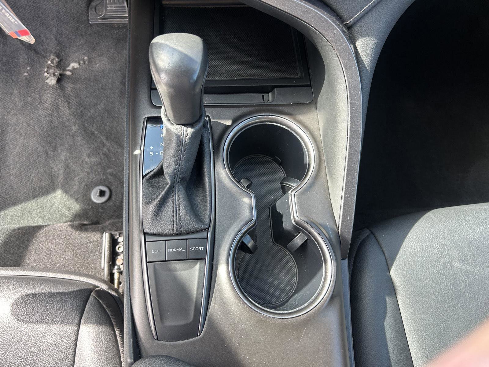 Used 2024 Toyota Camry SE image 17